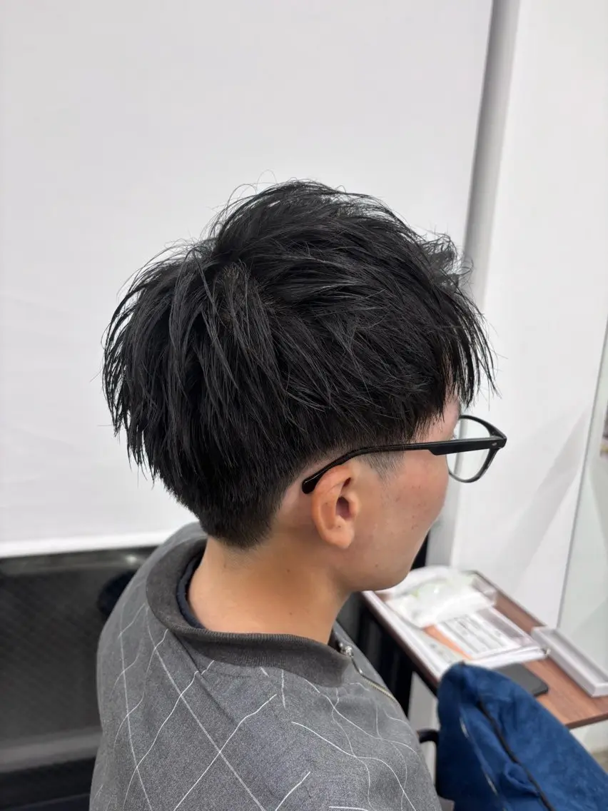ショート メンズ 鈴木 ちさきのヘアスタイル