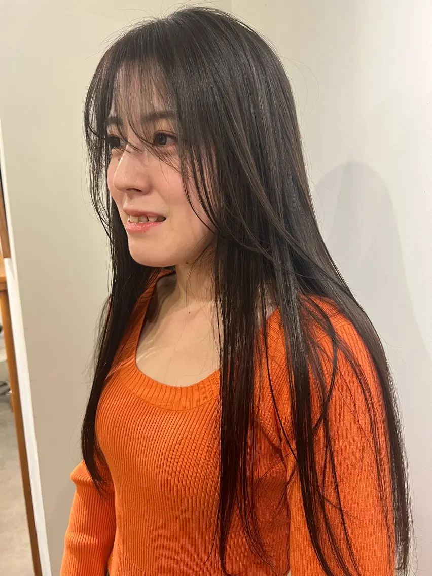 ロング カラー 透明感カラー 南部 綾音のヘアスタイル