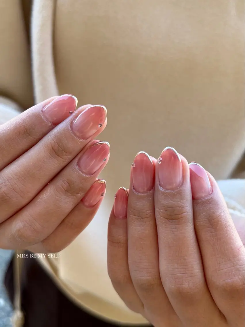 ネイル フレンチネイル グラデーション ミラーネイル MRS/ miyu🎀のネイルデザイン