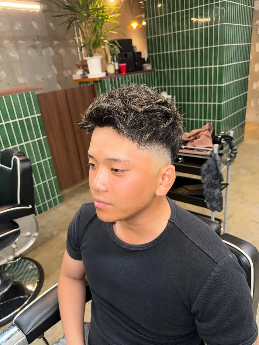 ショート メンズ フェードカット メンズメッシュ 延原 雄大のヘアスタイル