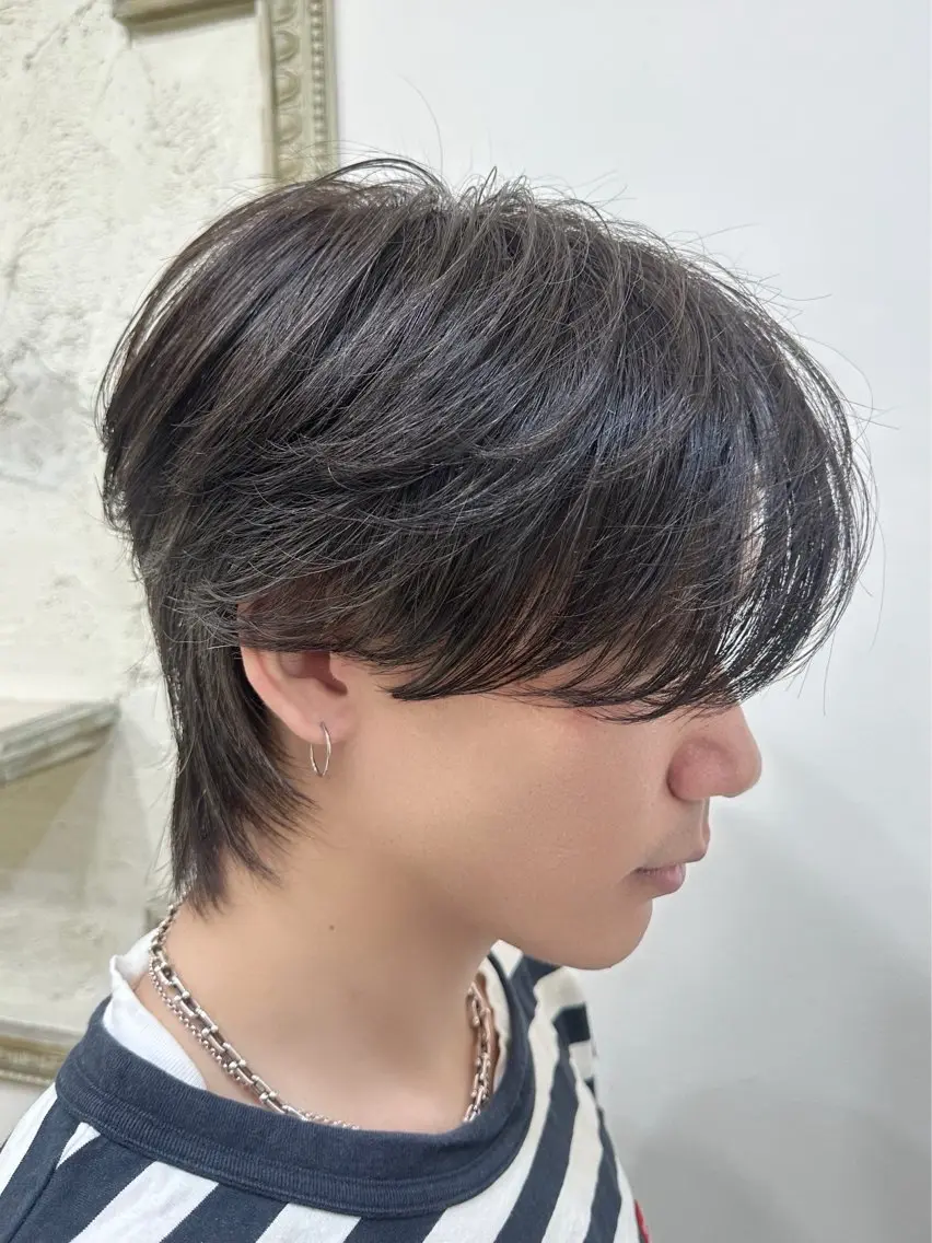 メンズ センターパート コンマヘア ダウンパーマ フェザーパーマ カルマパーマ カット パーマ 韓国メンズヘア 田城伶治のヘアスタイル