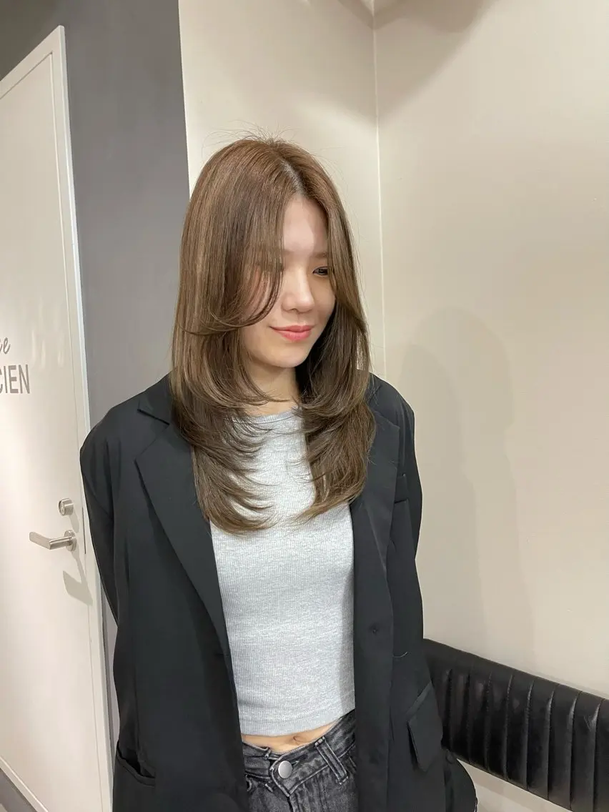 ロング カラー ベージュカラー ヘーゼル ハイレイヤー レイヤーカット 縮毛矯正/艶髪/透明 感カラー/NENEのヘアスタイル