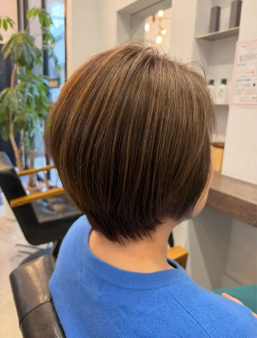 ショート カラー ハイライトカラー ハイライト カット ヘアカラー トリートメント Riant Meguのヘアスタイル
