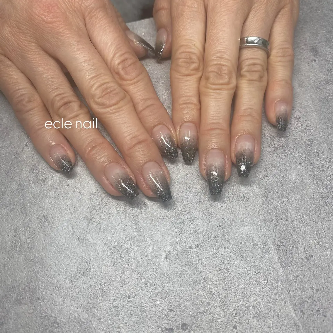 ネイル ラメ(グリッター) ラメグラデーション ハンドネイル écle nail&eyeのネイルデザイン