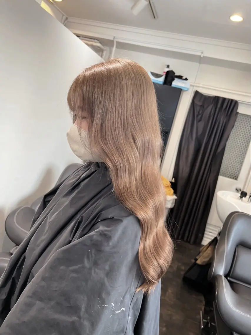 ロング カラー ベージュカラー ミルクティーベージュ ヘアカラー トリートメント 指名数No.1 /NAOYAのヘアスタイル