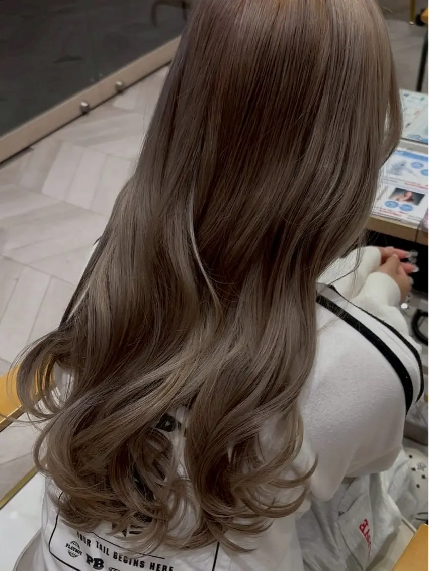 (U24)Wカラー🎀‎🤍 【ブリーチなし】の写真