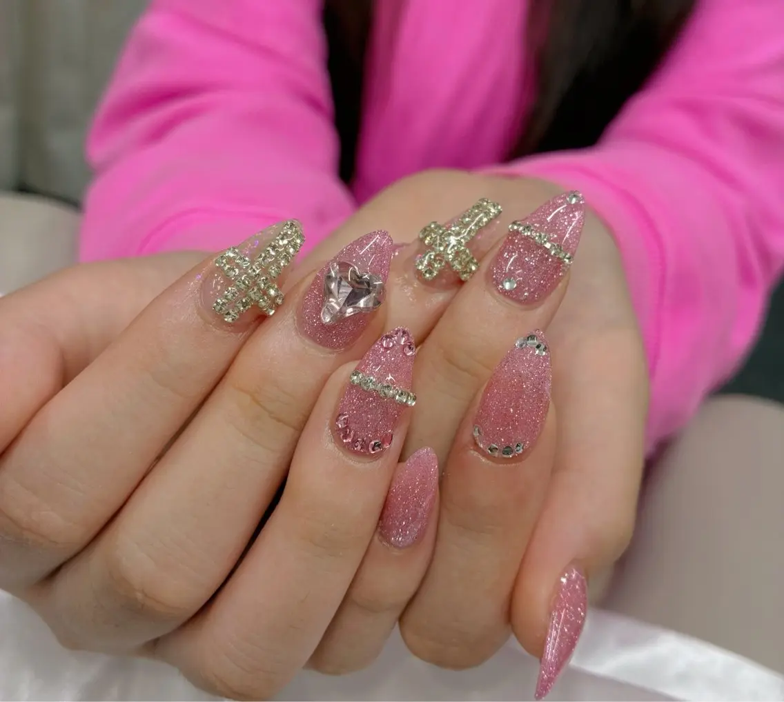 ネイル ハンドネイル ハンドケア DuLi Blinkのネイルデザイン
