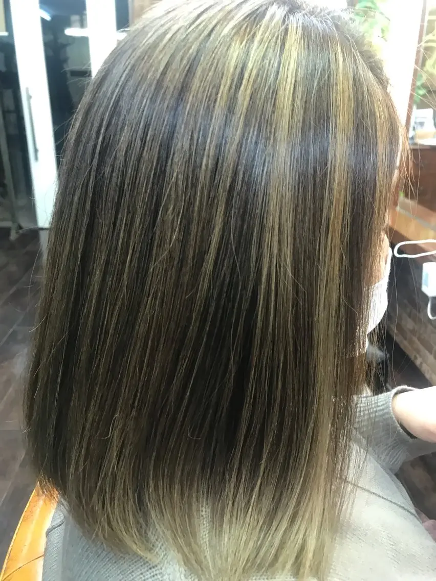 セミロング カラー 桧山 真のヘアスタイル