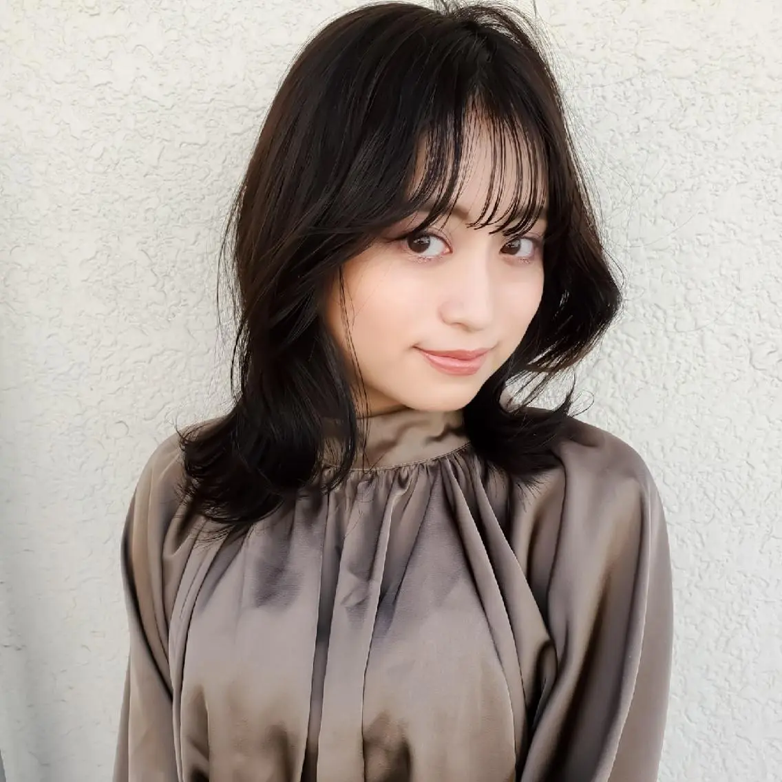 カラー ミディアム 切りっぱなしボブ ショートボブ ミディアムパーマ バレイヤージュ ベージュカラー カット ヘアカラー トリートメント 韓国レイヤー柔らかい 地毛風縮毛矯正/マツのヘアスタイル