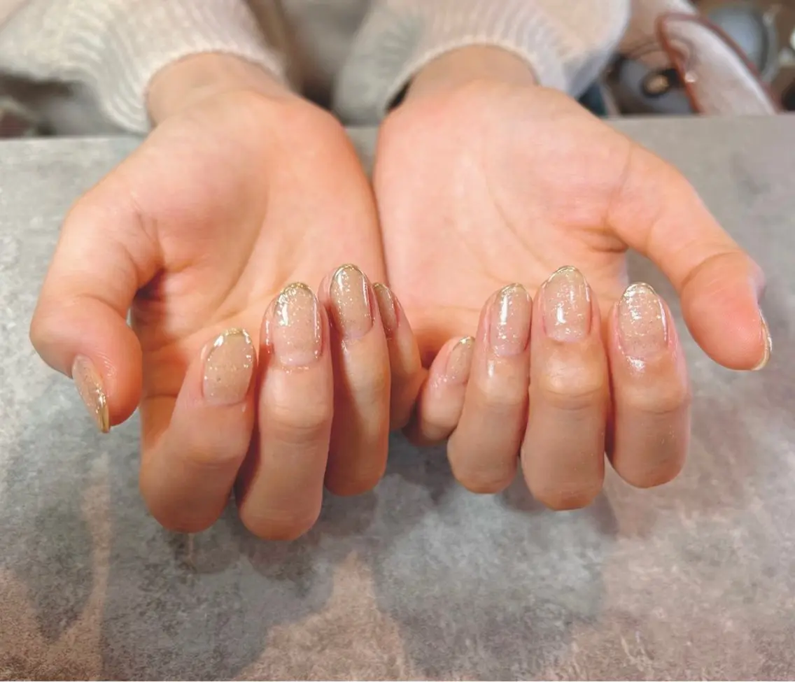 ネイル フレンチネイル ラメ(グリッター) ミラーネイル オフィスネイル Adore nailのネイルデザイン