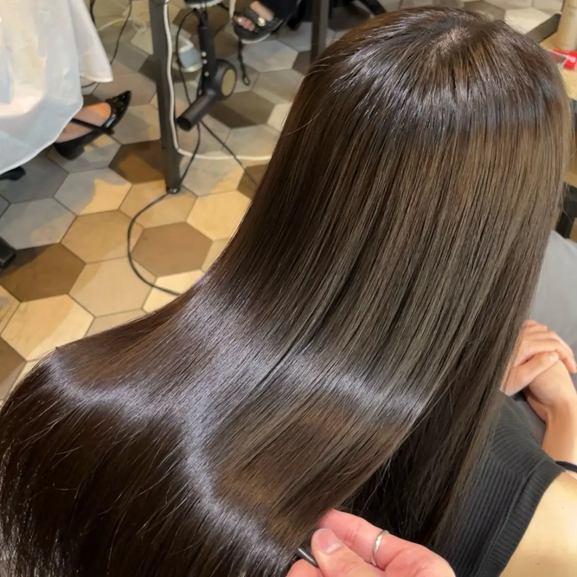 ロング カット 縮毛矯正 トリートメント 石原 悠貴のヘアスタイル