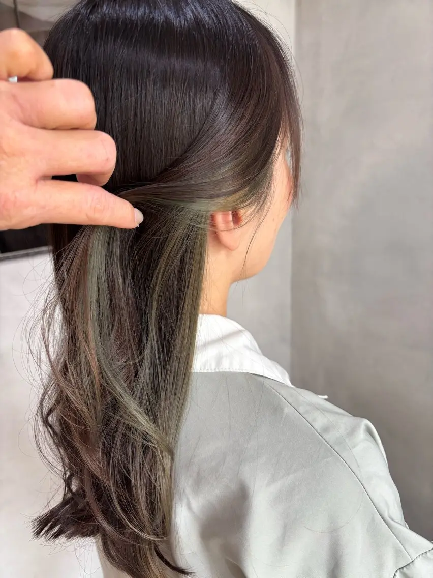 カラー インナーカラー manarino マリのヘアスタイル
