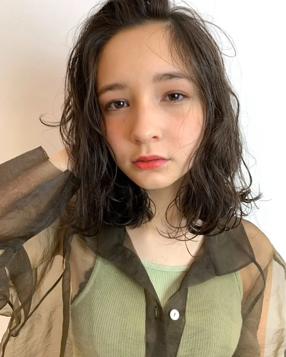 スタイリング簡単!朝5分で決まるパーマの写真