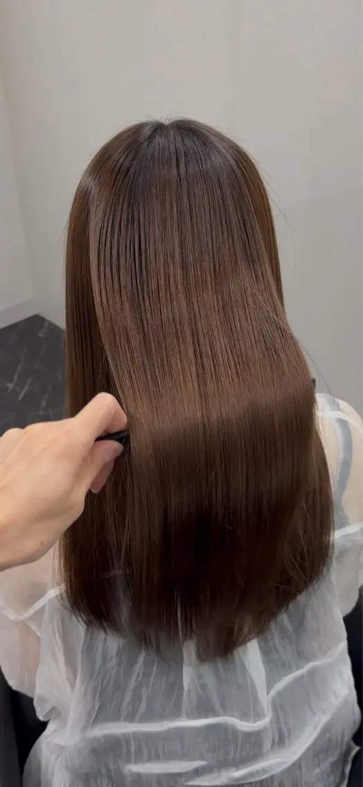 ロング カラー パーマ ヘアアレンジ メンズ メンズ韓国風 黒髪 ブルーカラー ブルーブラック レッドカラー 髪質改善Ⅰ透明感 艶カラーⅠたつやのヘアスタイル