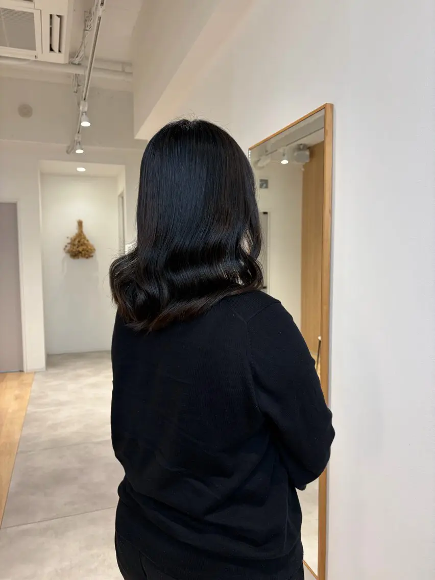 セミロング 相澤 乙羽のヘアスタイル