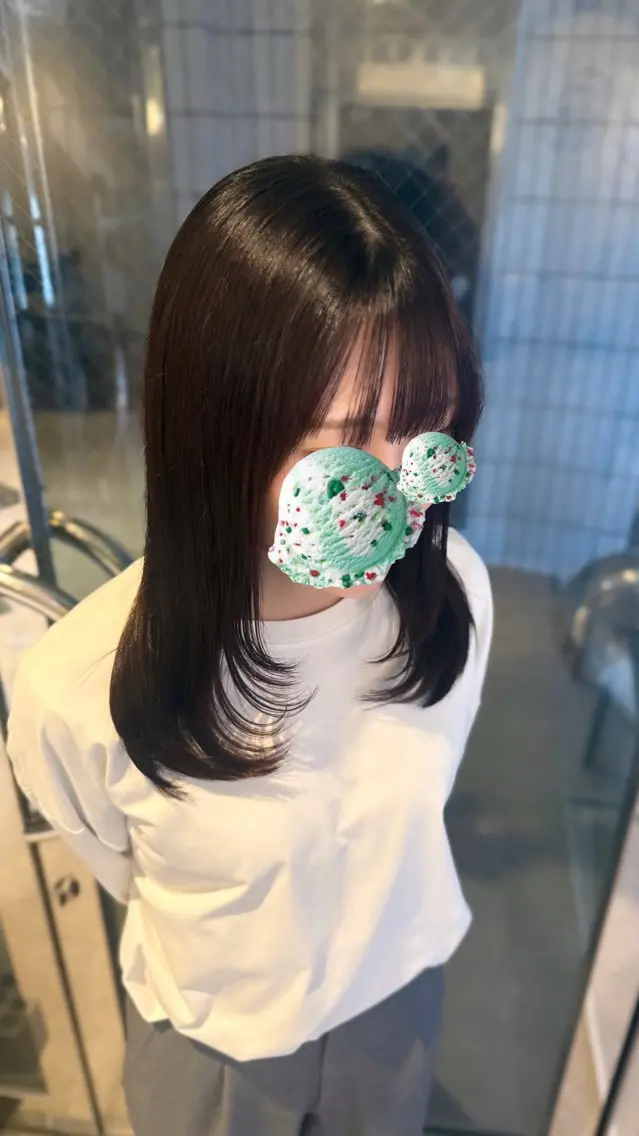 セミロング カット ヘアカラー ᴍᴏᴇ ‎ 〈 en. 〉のヘアスタイル