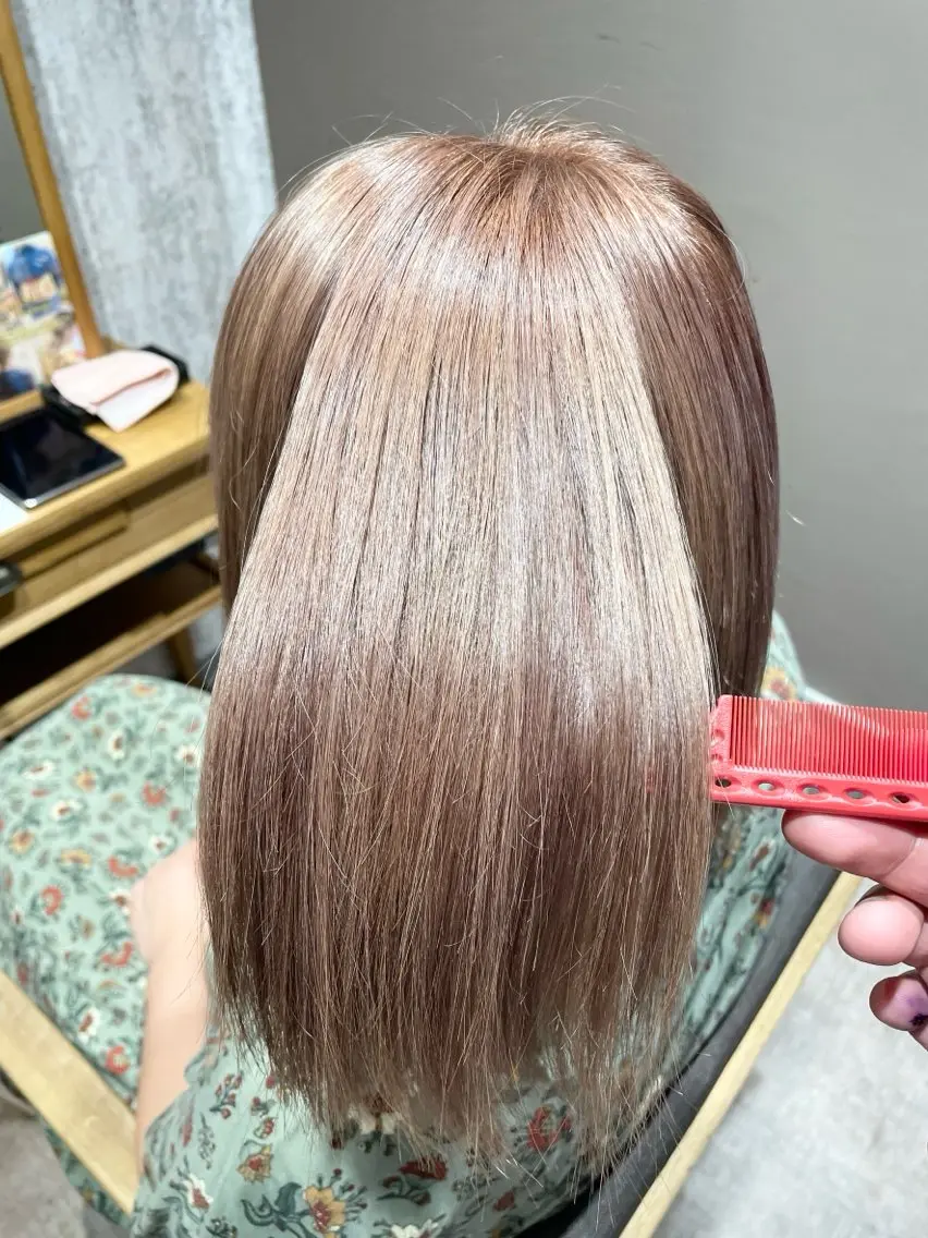 ミディアム カラー ヘアカラー 濱本 樹蘭のヘアスタイル