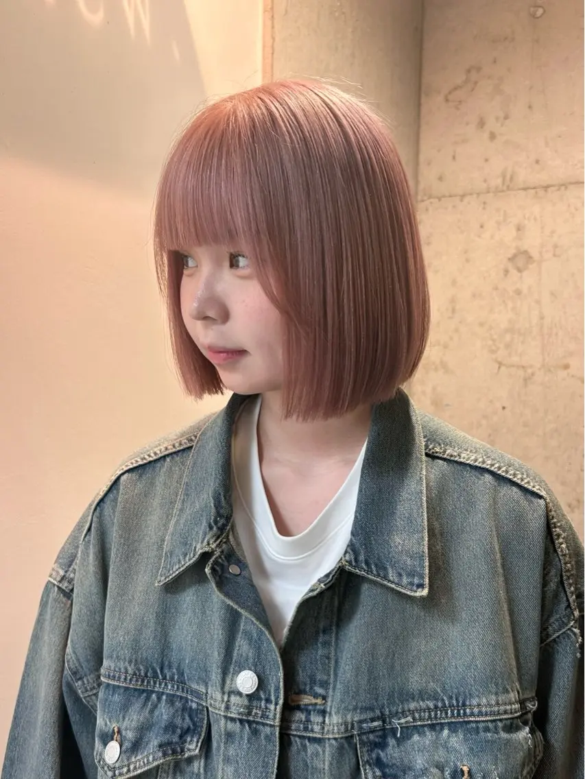ショート カラー ヘアカラー トリートメント ヘアセット ベージュカラー🐑 レイヤー🤎塚原優芽のヘアスタイル