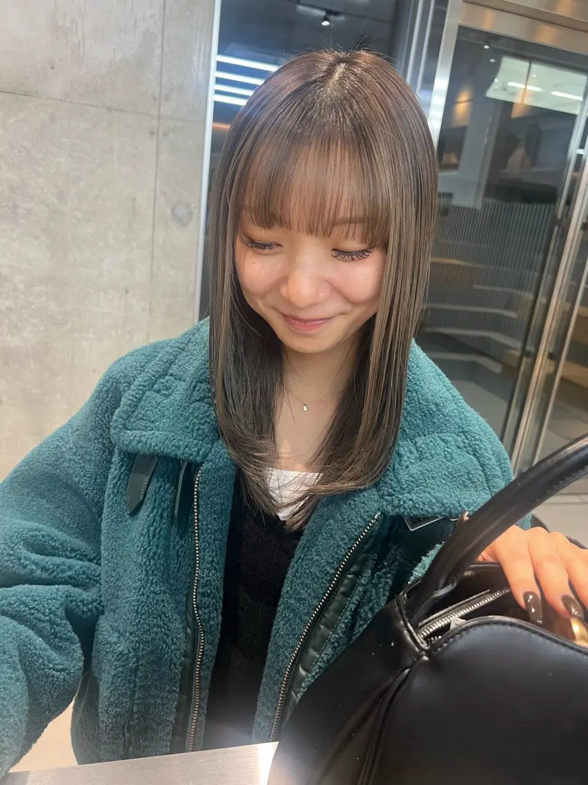 ミディアム カラー ブリーチ ケアブリーチ ダブルカラー グレージュ カット ヘアカラー トリートメント 吉沢遣人/レイヤー 艶カラー/抜け感のヘアスタイル
