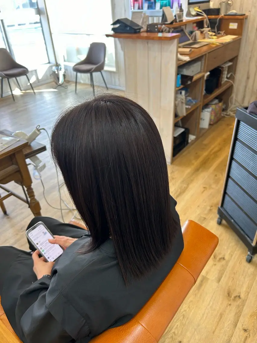 セミロング カット ヘアカラー トリートメント ✨縮毛矯正✨艶髪✨️ 髪質改善✨鴻巣✨️のヘアスタイル