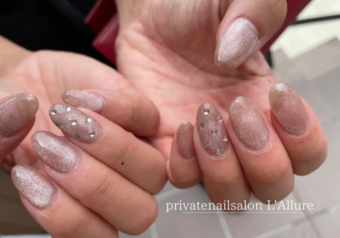 ネイル マグネットネイル ストーンネイル フットネイル nailsalon -L'Allure-のネイルデザイン