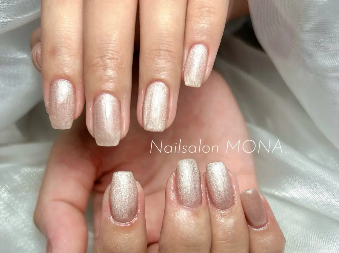 ネイル マグネットネイル オフィスネイル シンプルネイル Nailsalon MONA.のネイルデザイン