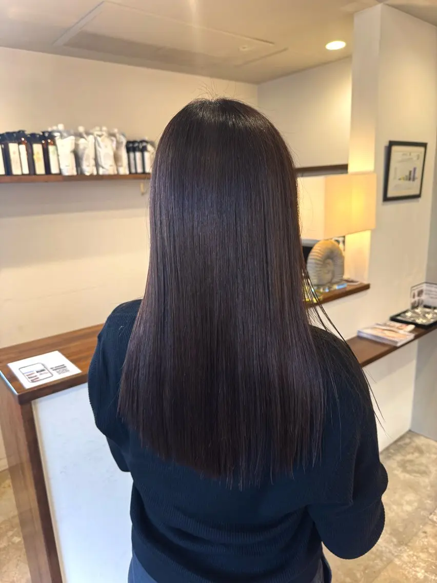 ロング 酸性ストレート EFFACE鴻巣 2号店  中山柚香のヘアスタイル