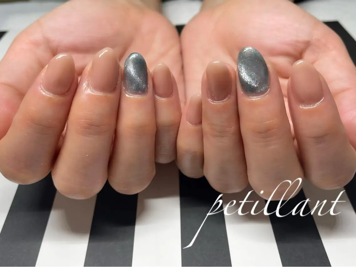 ネイル ブルー クリアネイル マグネットネイル シンプルネイル 春ネイル nail salon petillantのネイルデザイン