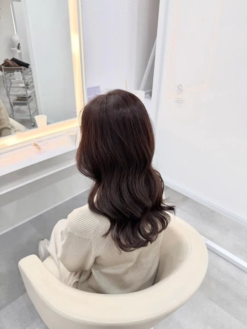 セミロング ラベンダーベージュ くびれヘア R/🎀 ヘアセット・艶カラーのヘアスタイル