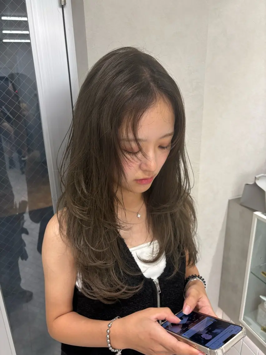 ロング ハッシュカット ハイレイヤー 韓国風ヘア レイヤーカット カット Yuta✂︎ 韓国レイヤー🪽のヘアスタイル