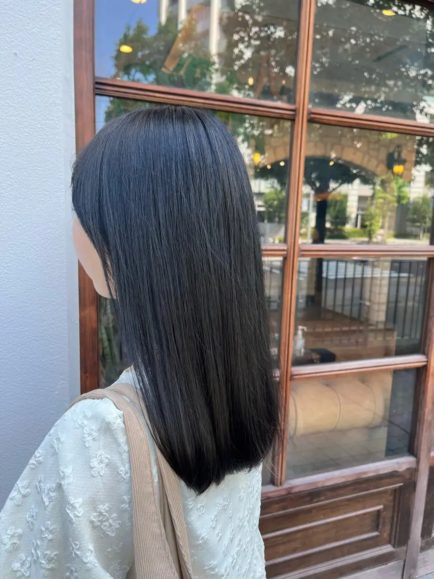 セミロング ヘアカラー 縮毛矯正／艶カラー アオキタイキのヘアスタイル