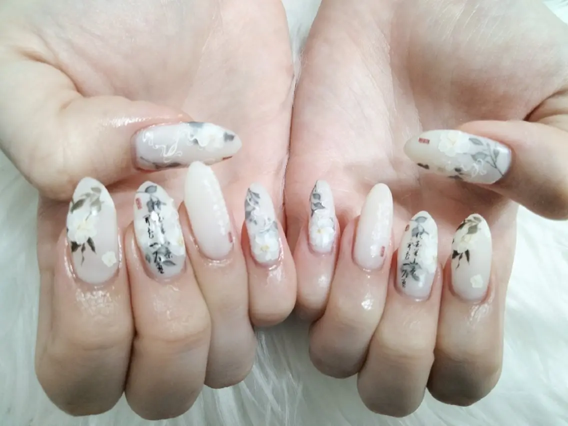 ネイル ジェルネイル ミラーネイル オフィスネイル パラジェル 春ネイル ハンドネイル Beaubie nailサロンのネイルデザイン