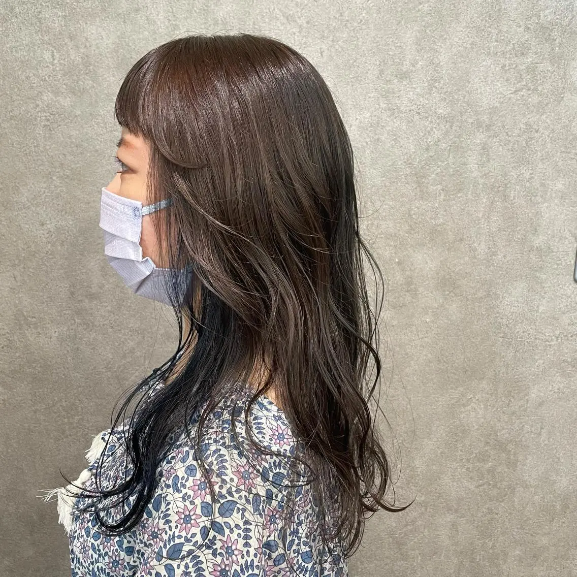 ロング カラー ブルーカラー グレージュ ネイビーカラー 山本 琴乃🦭のヘアスタイル