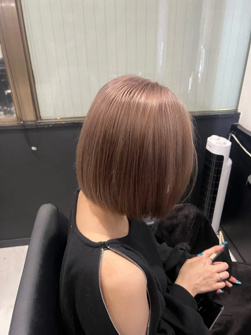 ミディアム カラー ベージュカラー ブリーチ ケアブリーチ ケアカラー ミルクティーベージュ ヘアカラー トリートメント YUDU🍊 germe/ジェルムのヘアスタイル