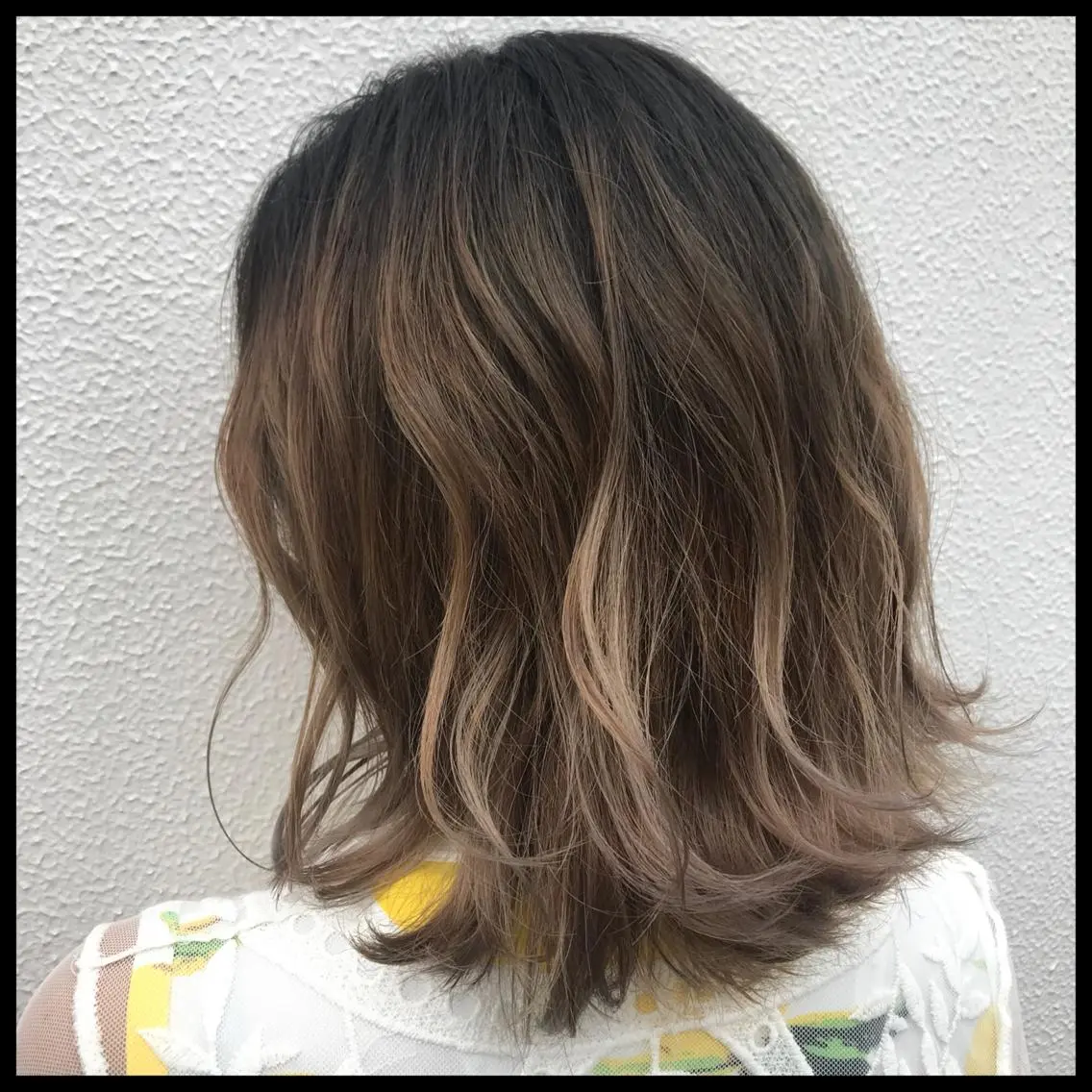 ミディアム カラー バレイヤージュ グラデーションカラー レイヤーカット ヘアカラー 似合わせ/ カラー.岡田友仁のヘアスタイル