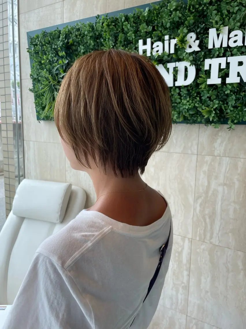 ショート 保々  雄輝のヘアスタイル