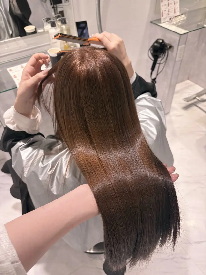 ロング カラー ヘアカラー トリートメント うる艶透明感カラー HINANO🩶のヘアスタイル