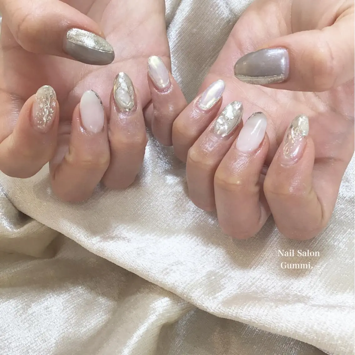 ネイル キラキラネイル ラメ(グリッター) ミラーネイル ニュアンスネイル シンプルネイル Nail Salon Gummi.のネイルデザイン
