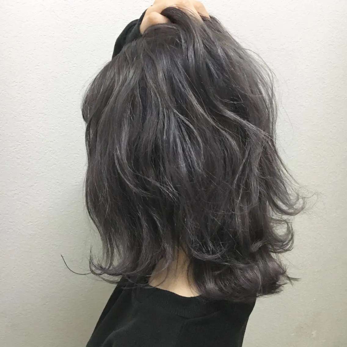 ミディアム カラー アッシュ ブリーチ 透明感カラー ダークグレー ダークグレージュ ヘアカラー トリートメント JILBLAN京都 ショート/ハイライトのヘアスタイル