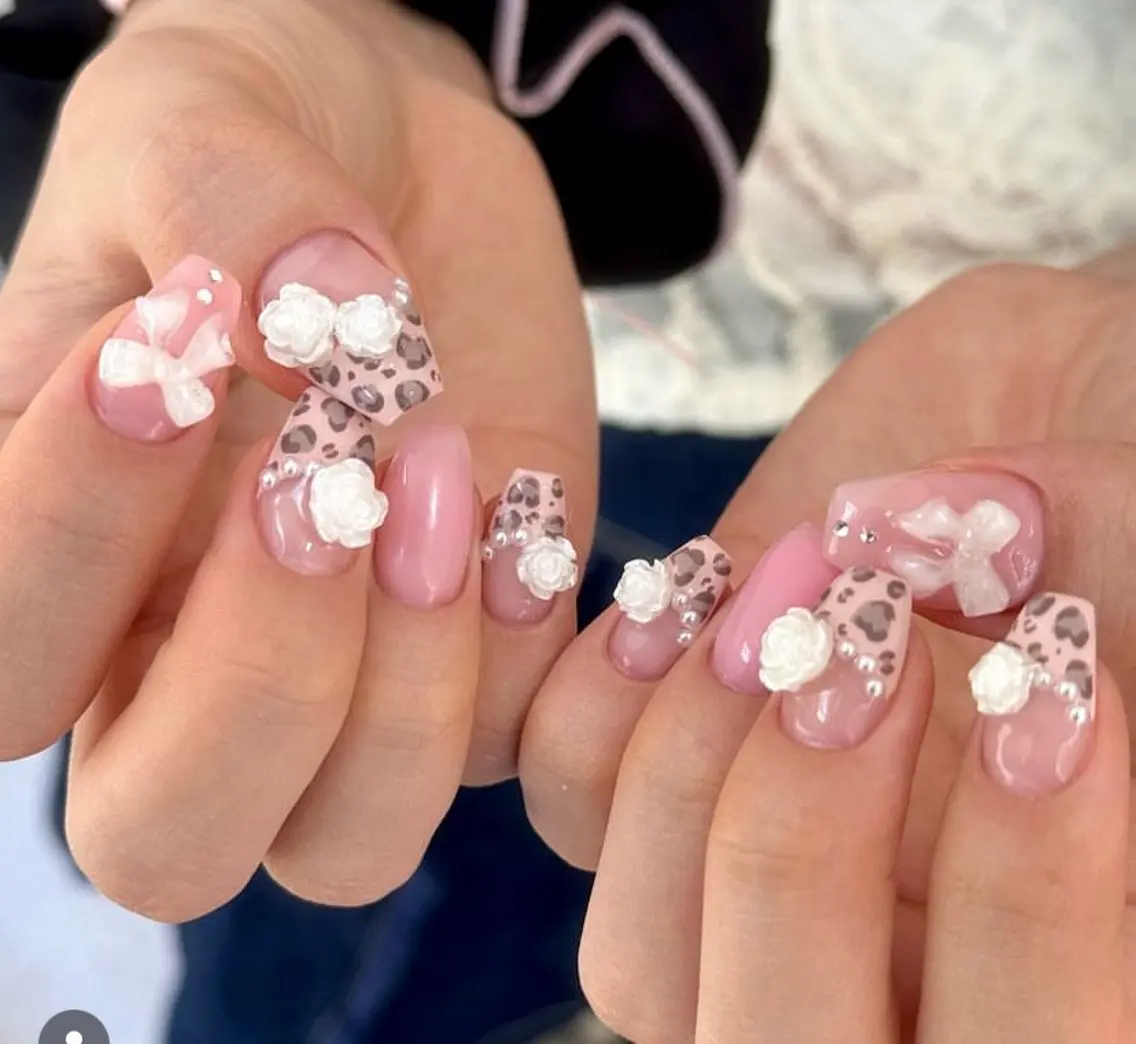 ネイル akina nailsのネイルデザイン