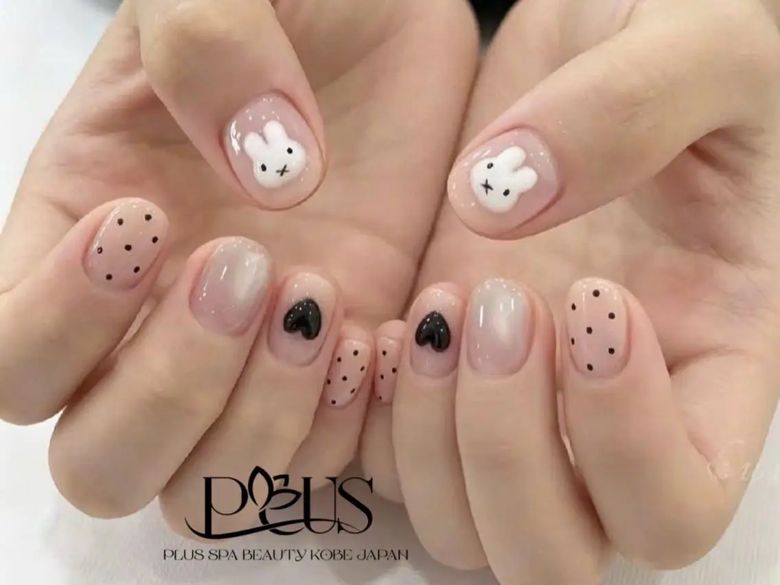 ネイル ジェルネイル 韓国ネイル ニュアンスネイル PLUSSPA HOANGのネイルデザイン