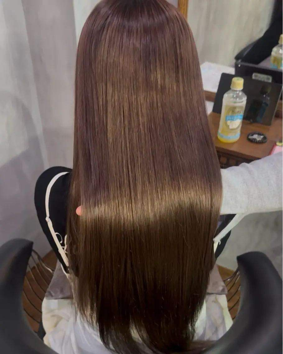 ロング カラー ヘアカラー 新川 月菜のヘアスタイル