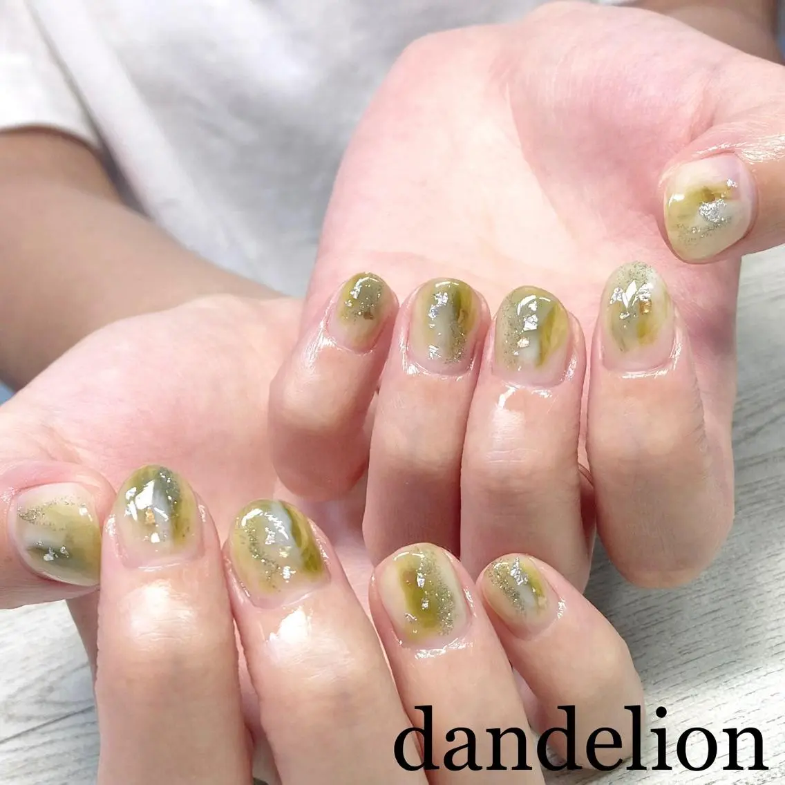 ネイル ハンドネイル ハンドケア dandelion ダンデライオンのネイルデザイン