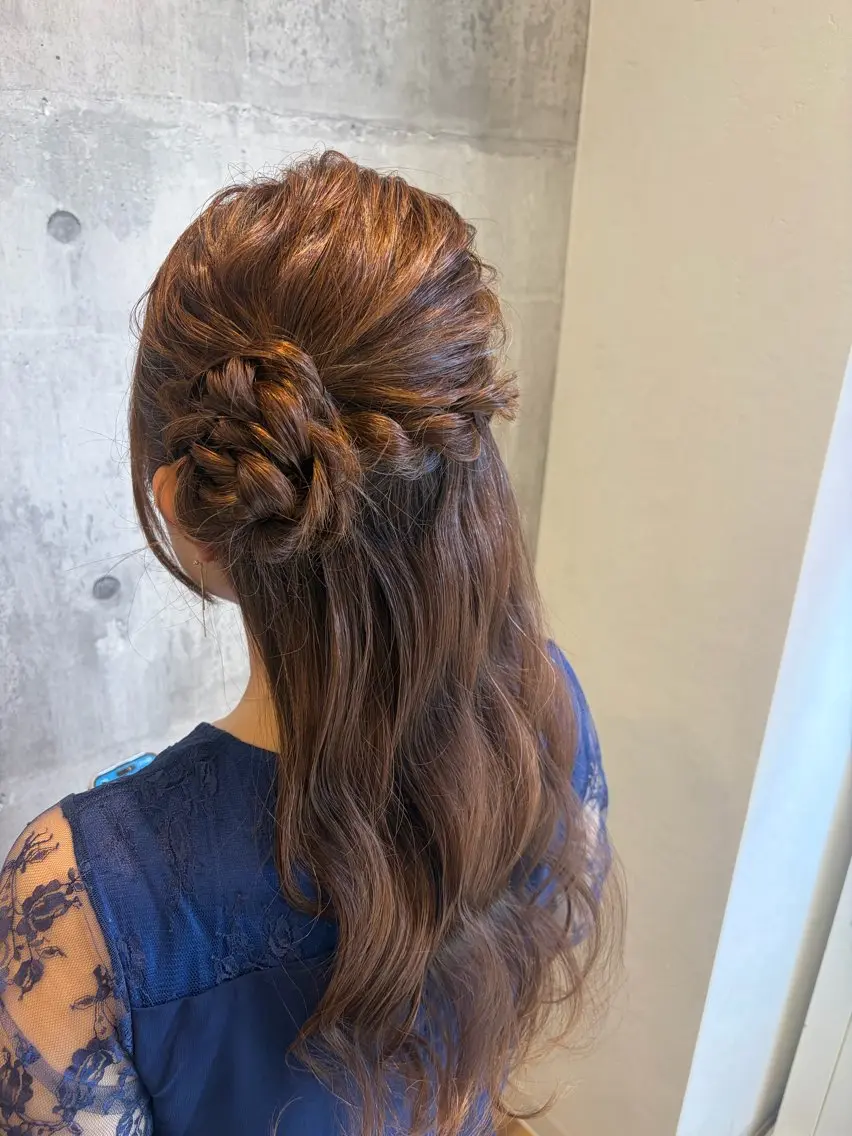 ヘアアレンジ ハーフアップ ヘアセット 加藤 つばさのヘアスタイル