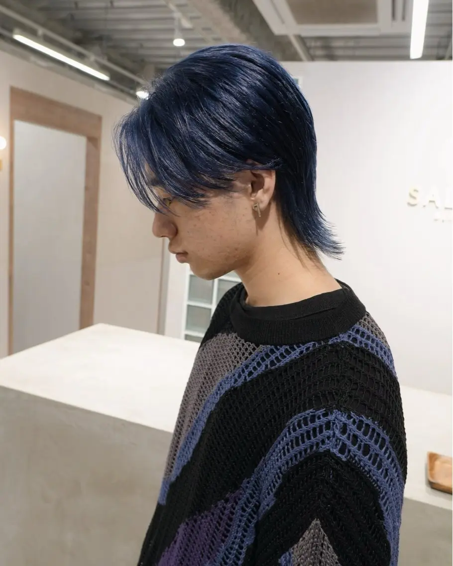 ショート カラー メンズ センターパート メンズウルフカット ブルーカラー ネイビーカラー ウルフカット 鈴木/ボブ/ ミルクティー/ピンクのヘアスタイル