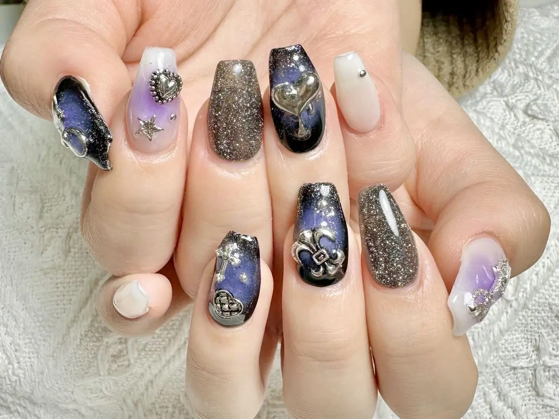 ネイル アートネイル カジュアル フラッシュネイル ジェルネイル ハロウィン ハンドネイル ハンドケア Mellow 💃のネイルデザイン