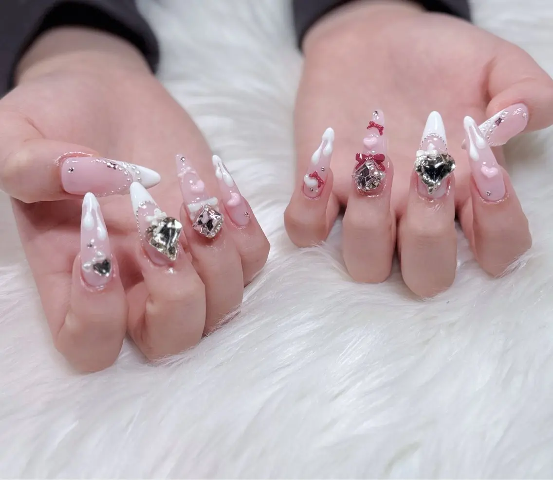 ネイル アートネイル オーロラネイル ジェルネイル 韓国ネイル ロングネイル ハンドネイル Nichi Nailsのネイルデザイン