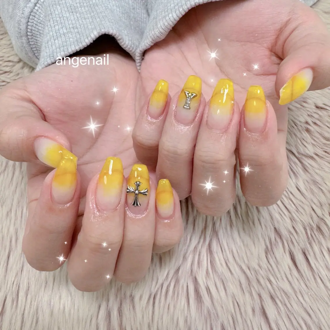 ネイル ハンドネイル オーナーネイリスト MAKIのネイルデザイン