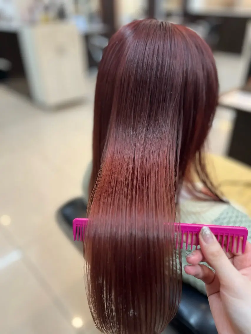セミロング カラー ブラウンカラー ピンクカラー レッドカラー レッドブラウン トリートメント ヘアカラー 🍒 SANA🍒のヘアスタイル