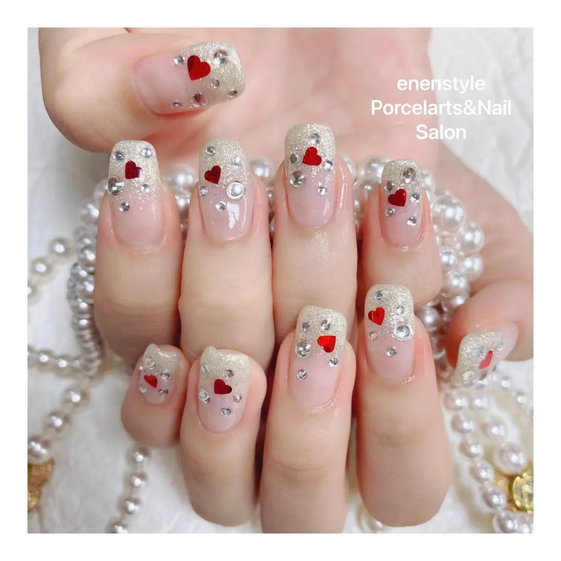 ミディアム ネイル ハンドネイル 🐾enen style 🐾のネイルデザイン
